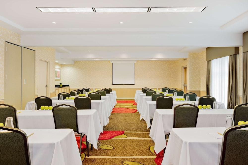 Hilton Garden Hotel Folsom