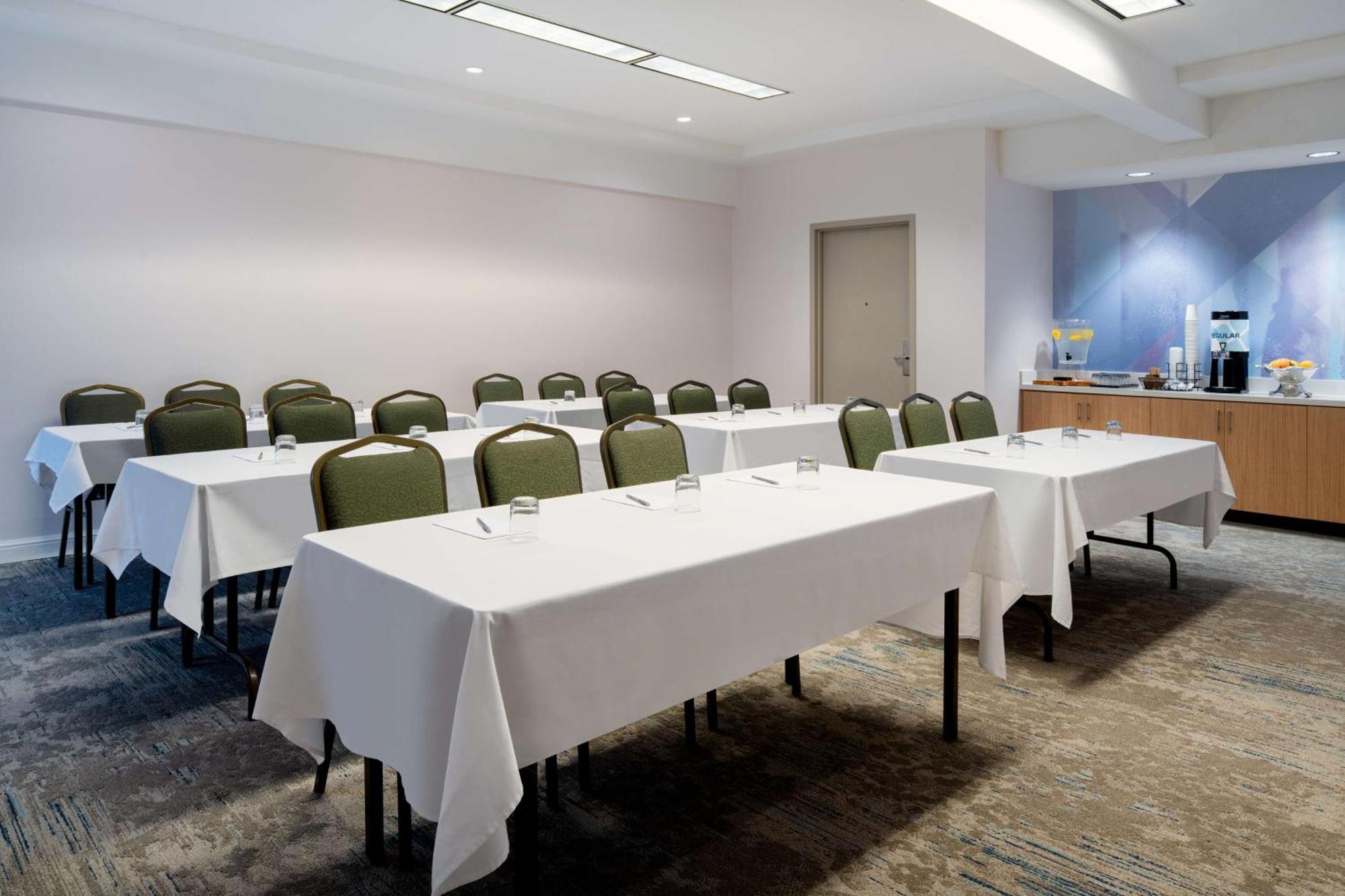Hilton Garden
